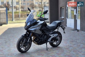 Cf moto 700MT 